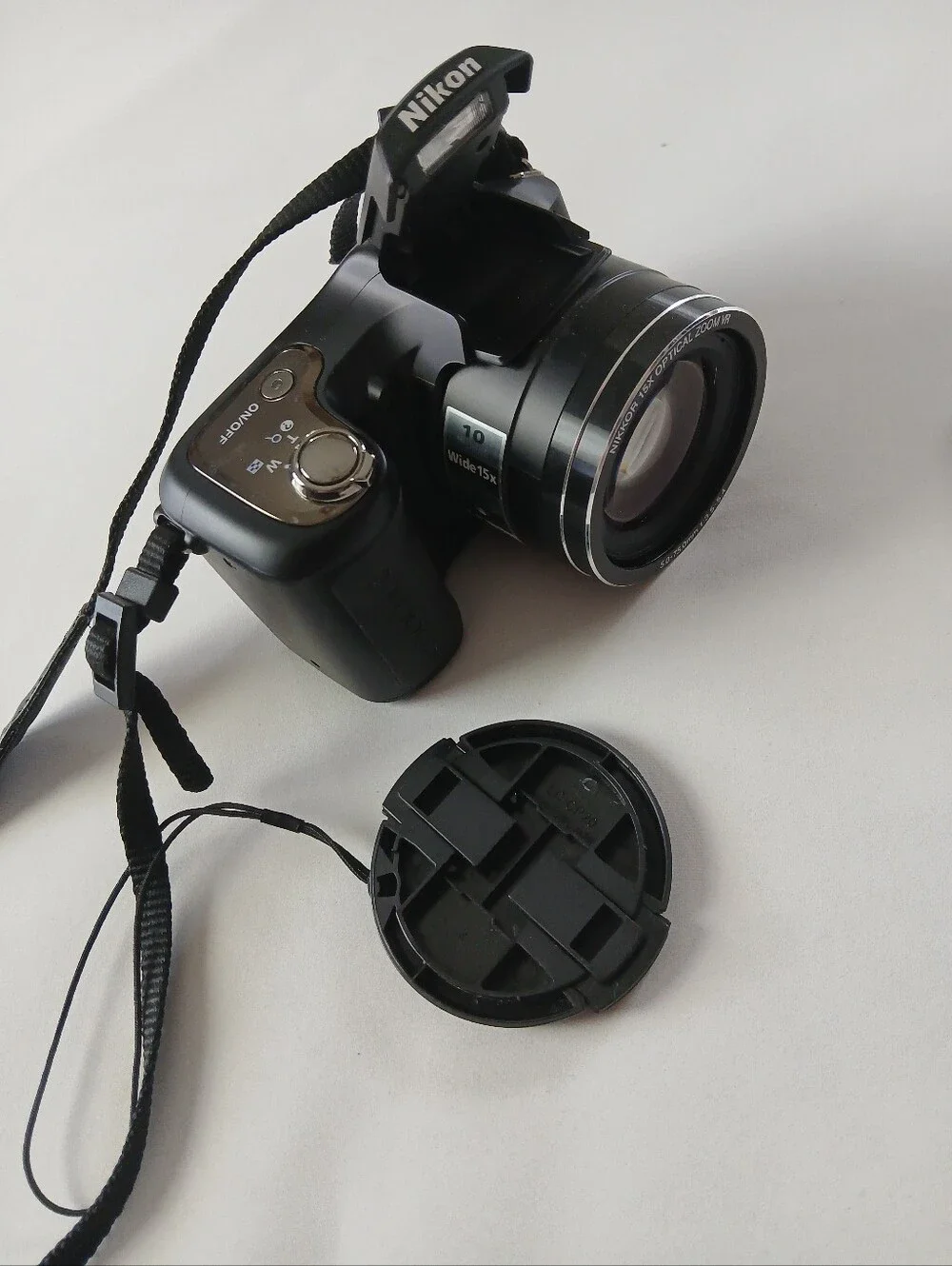 Nikon Coolpix L100 Camera